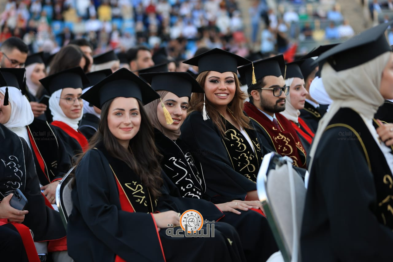 Madar Al-Saa Images 0.7820015997160645