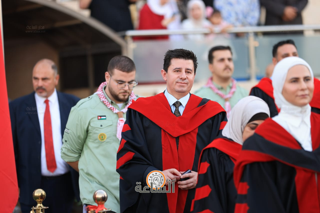 Madar Al-Saa Images 0.44445203393524124