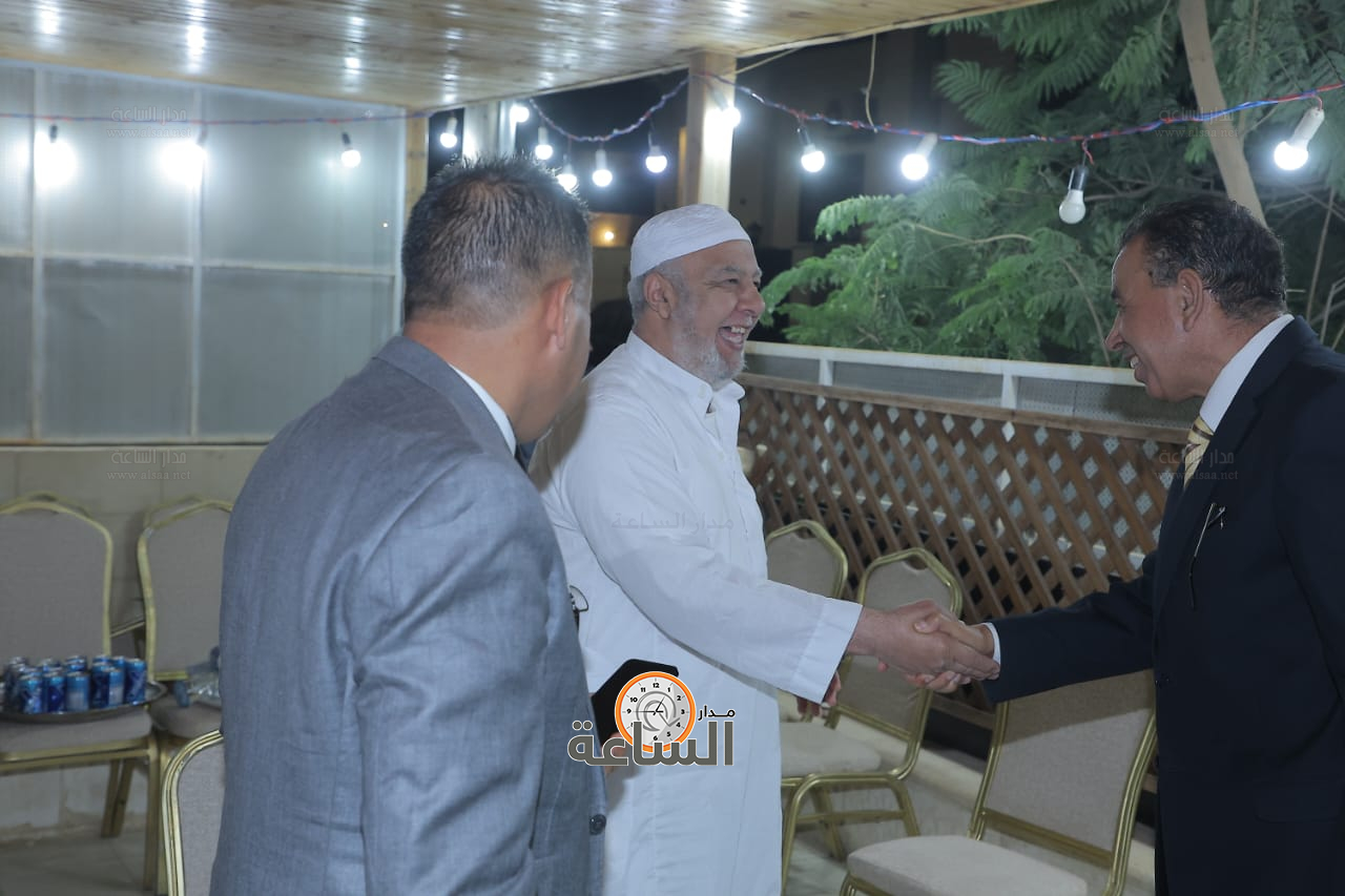 Madar Al-Saa Images 0.7007462283618422