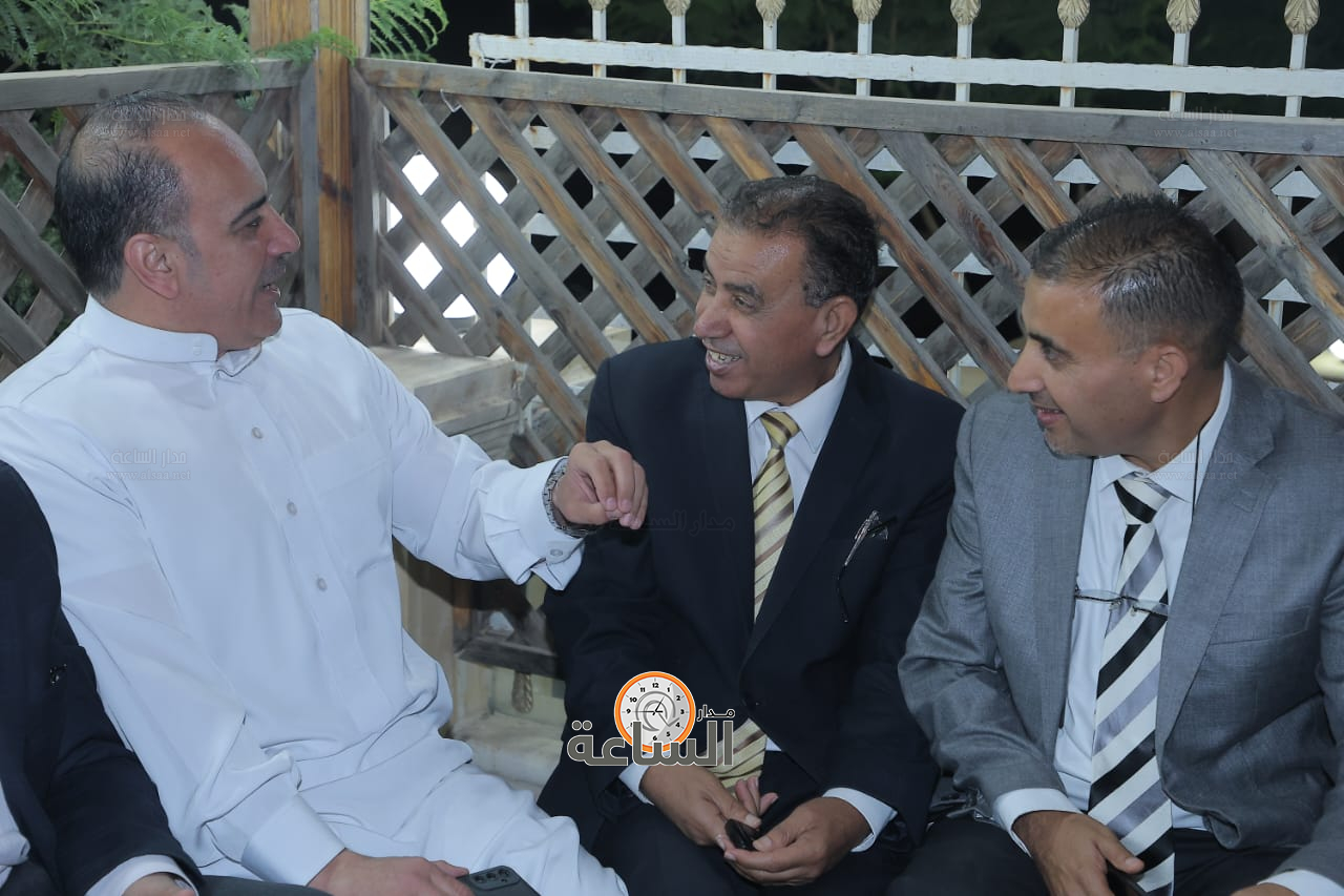 Madar Al-Saa Images 0.04116488744152014