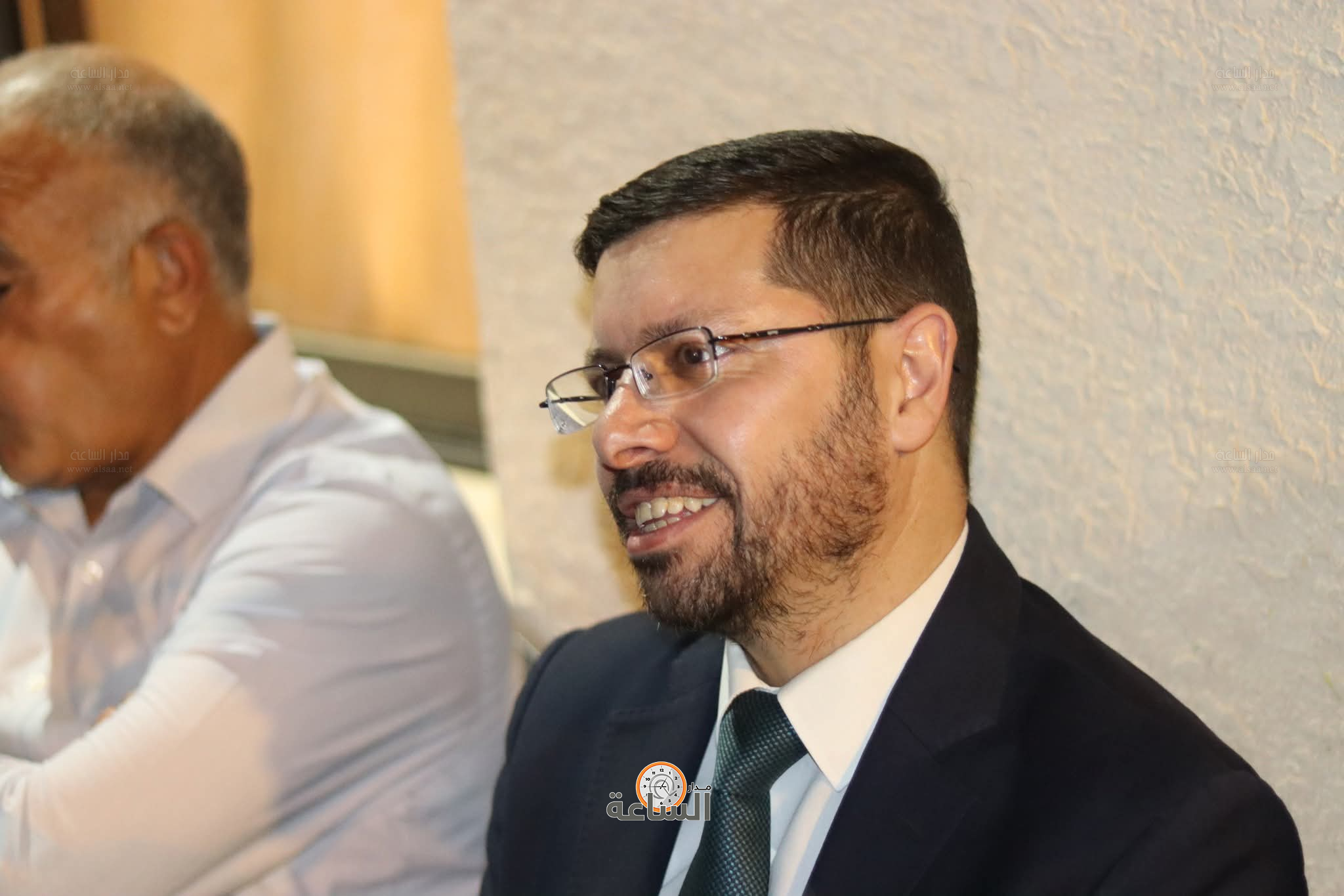 Madar Al-Saa Images 0.7063165068110723