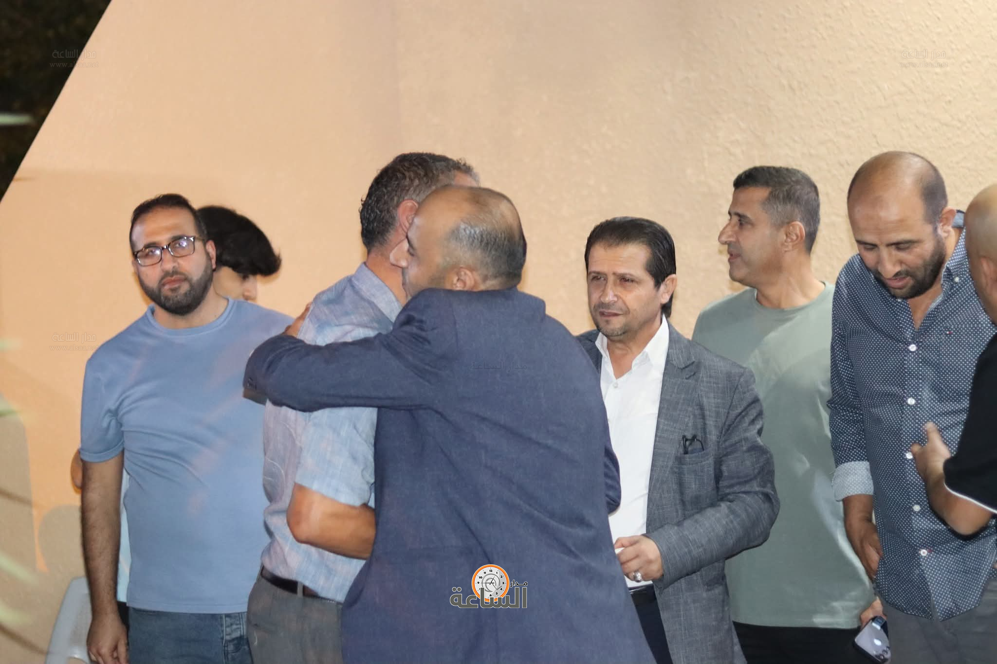 Madar Al-Saa Images 0.14359722945747744