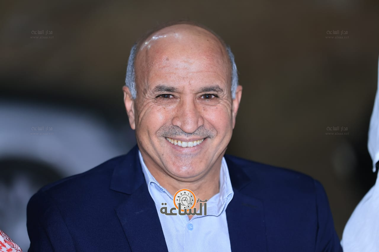 Madar Al-Saa Images 0.754804329466613