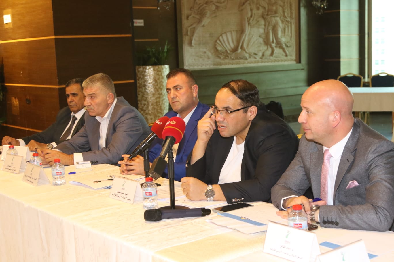 Madar Al-Saa Images 0.5369781240525786