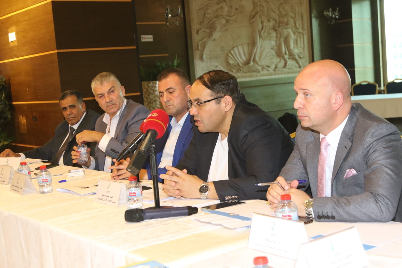 Madar Al-Saa Images 0.28043377096696676