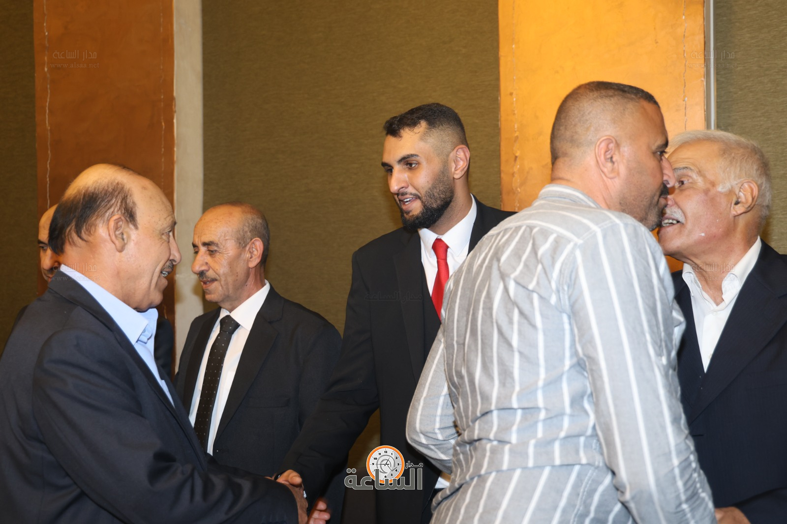 Madar Al-Saa Images 0.09919477922802089