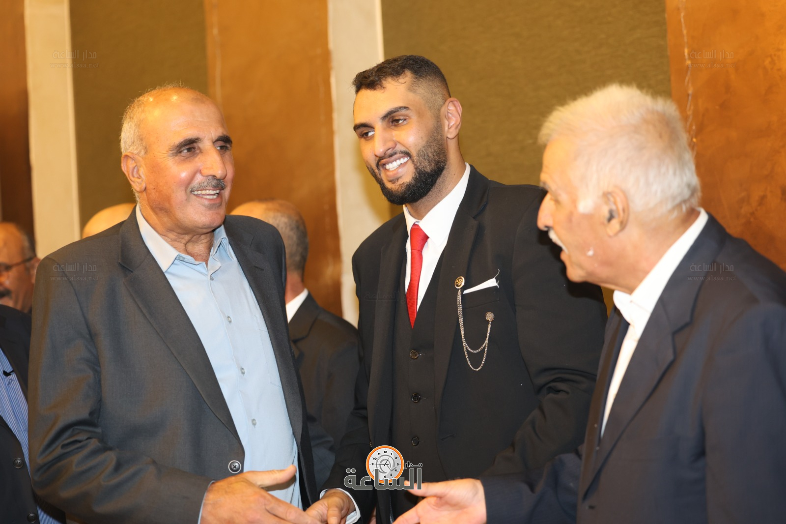 Madar Al-Saa Images 0.7840570265251581