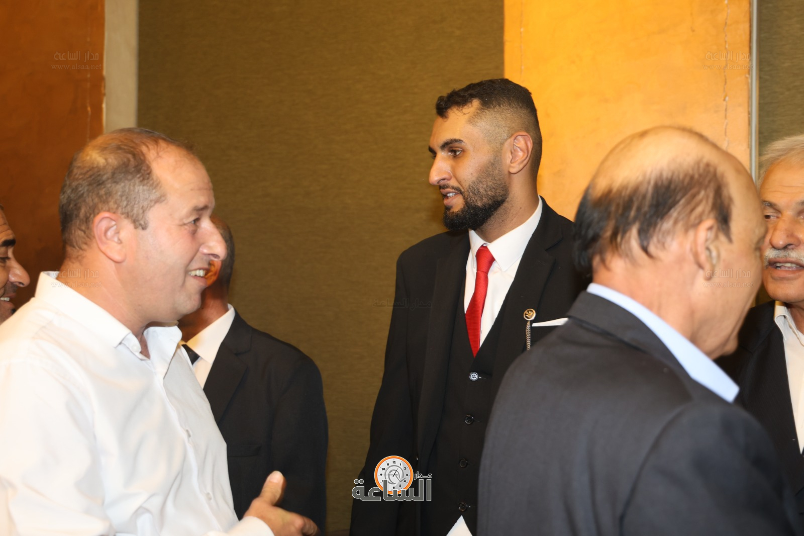 Madar Al-Saa Images 0.929861500132071