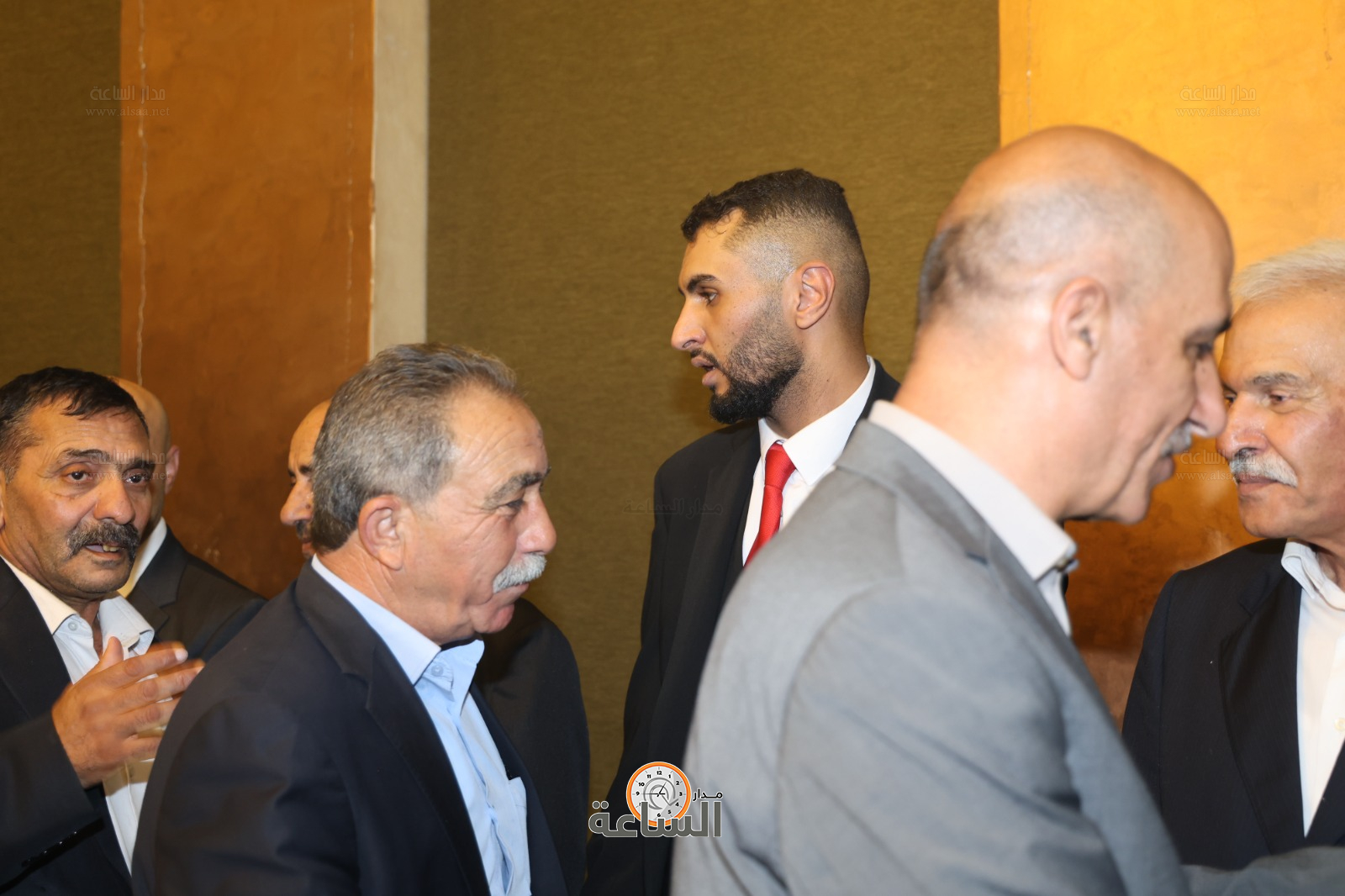 Madar Al-Saa Images 0.6814400586042237