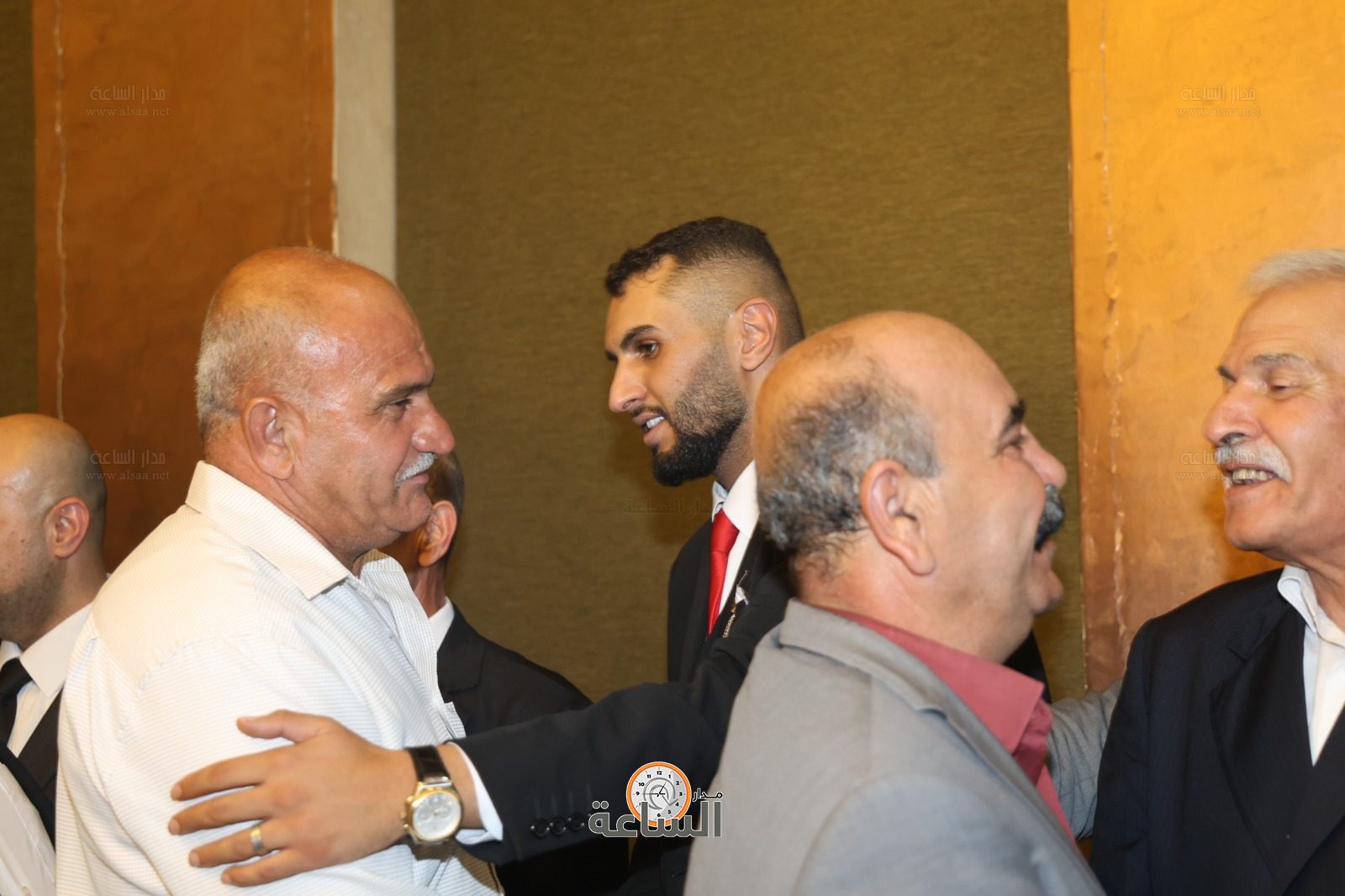 Madar Al-Saa Images 0.4317234715277384