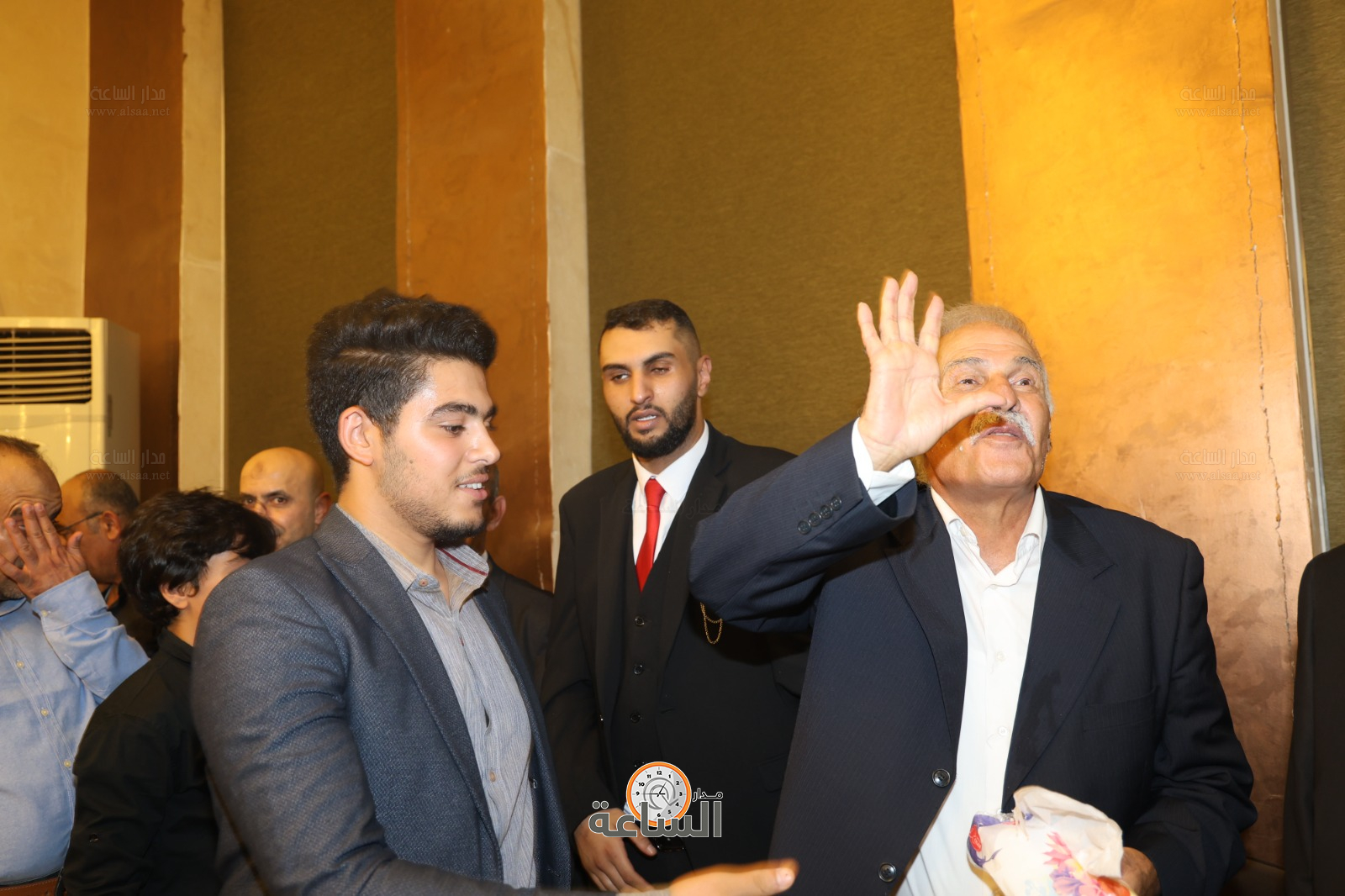 Madar Al-Saa Images 0.525392985020642