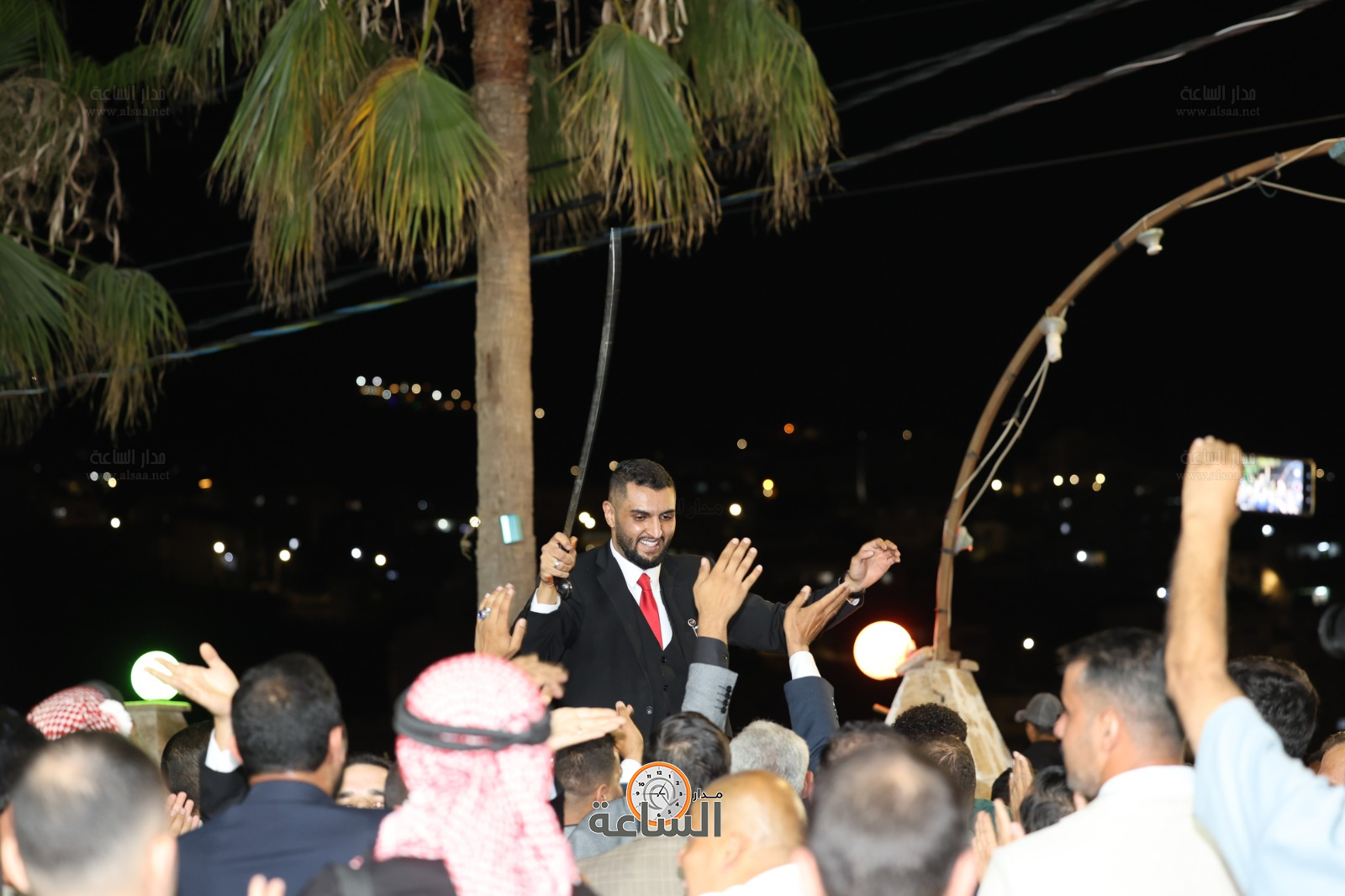 Madar Al-Saa Images 0.42525475070515095