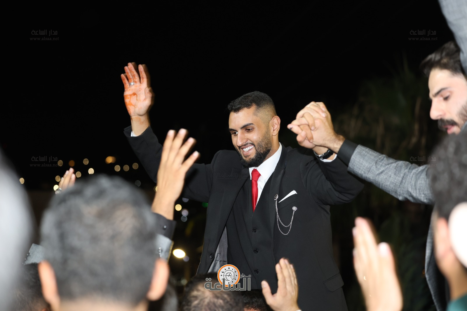 Madar Al-Saa Images 0.49870306495821004