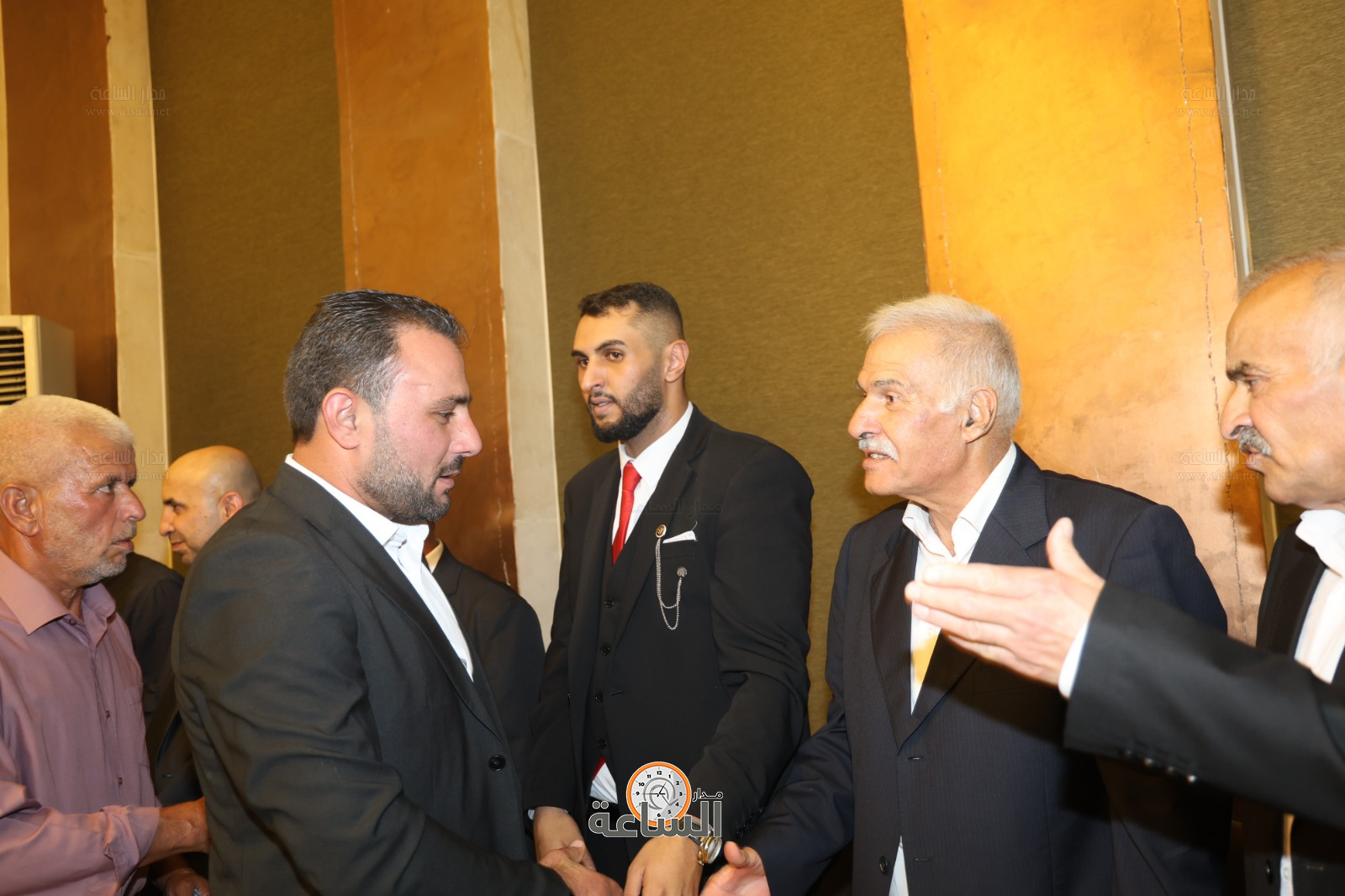 Madar Al-Saa Images 0.49306877020541284