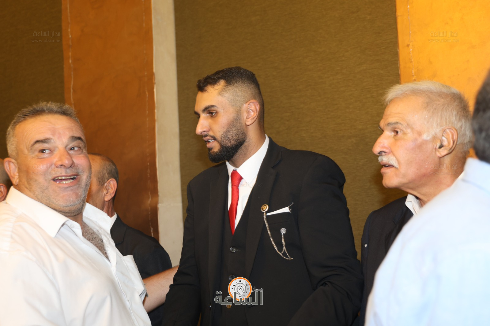 Madar Al-Saa Images 0.08820313371403277