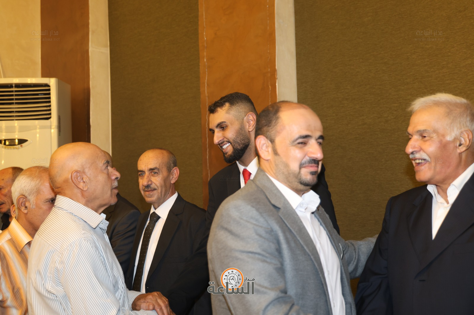 Madar Al-Saa Images 0.2068666445666849