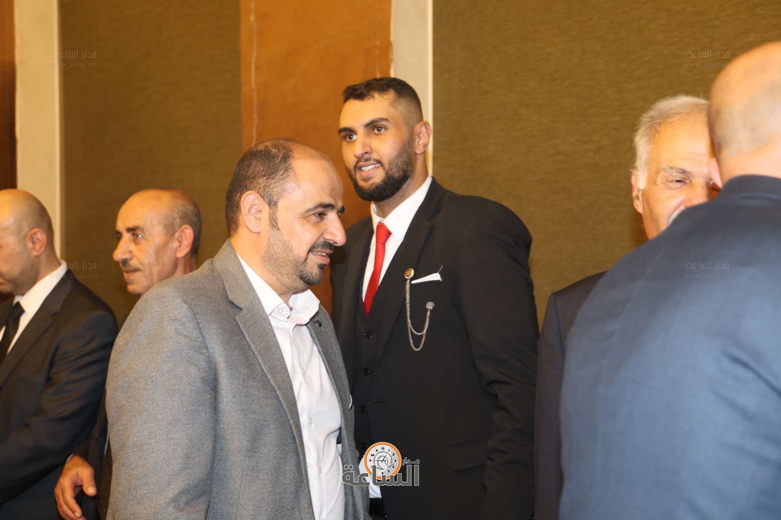 Madar Al-Saa Images 0.5330037338231727