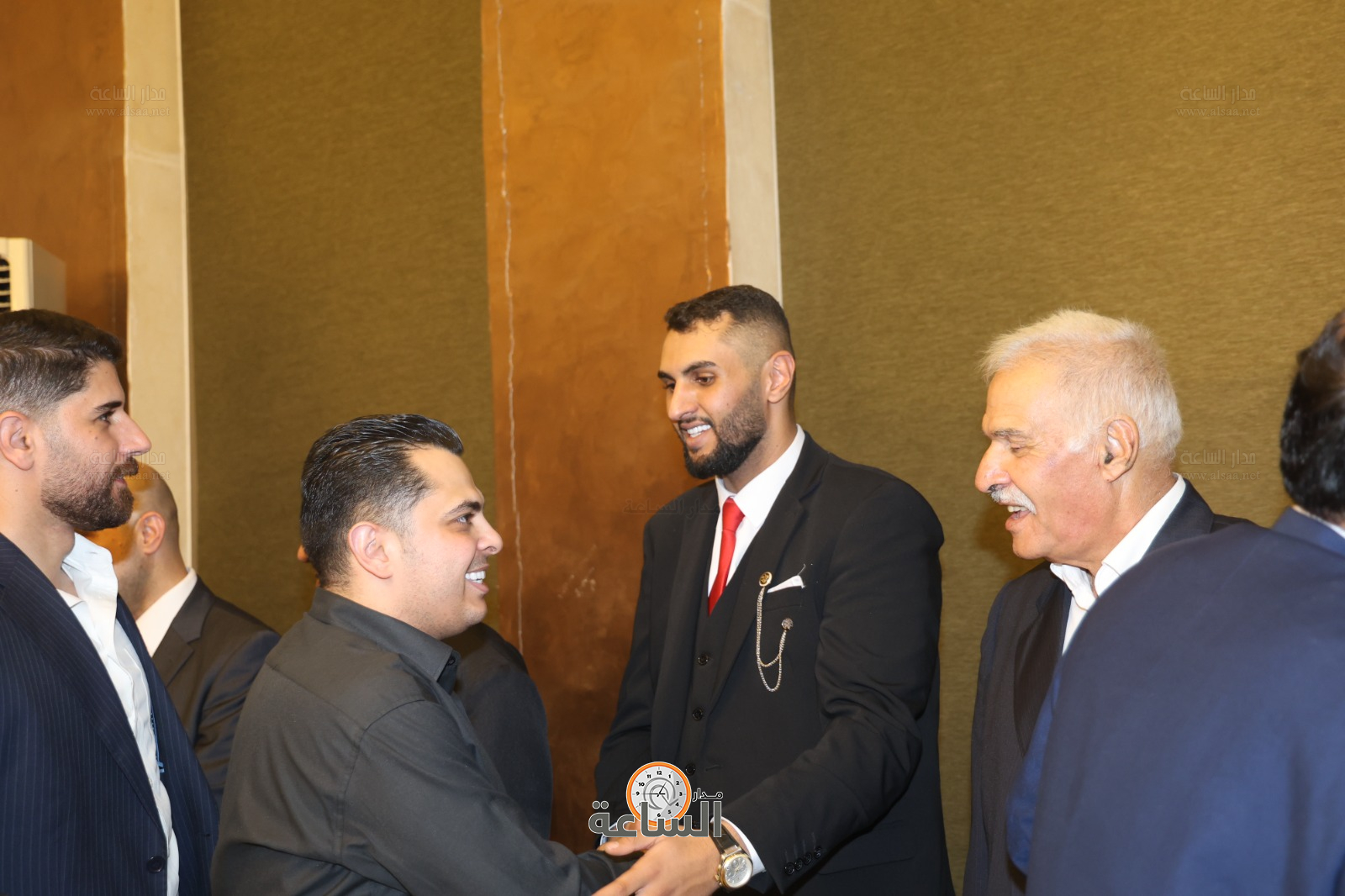 Madar Al-Saa Images 0.1423490717033692