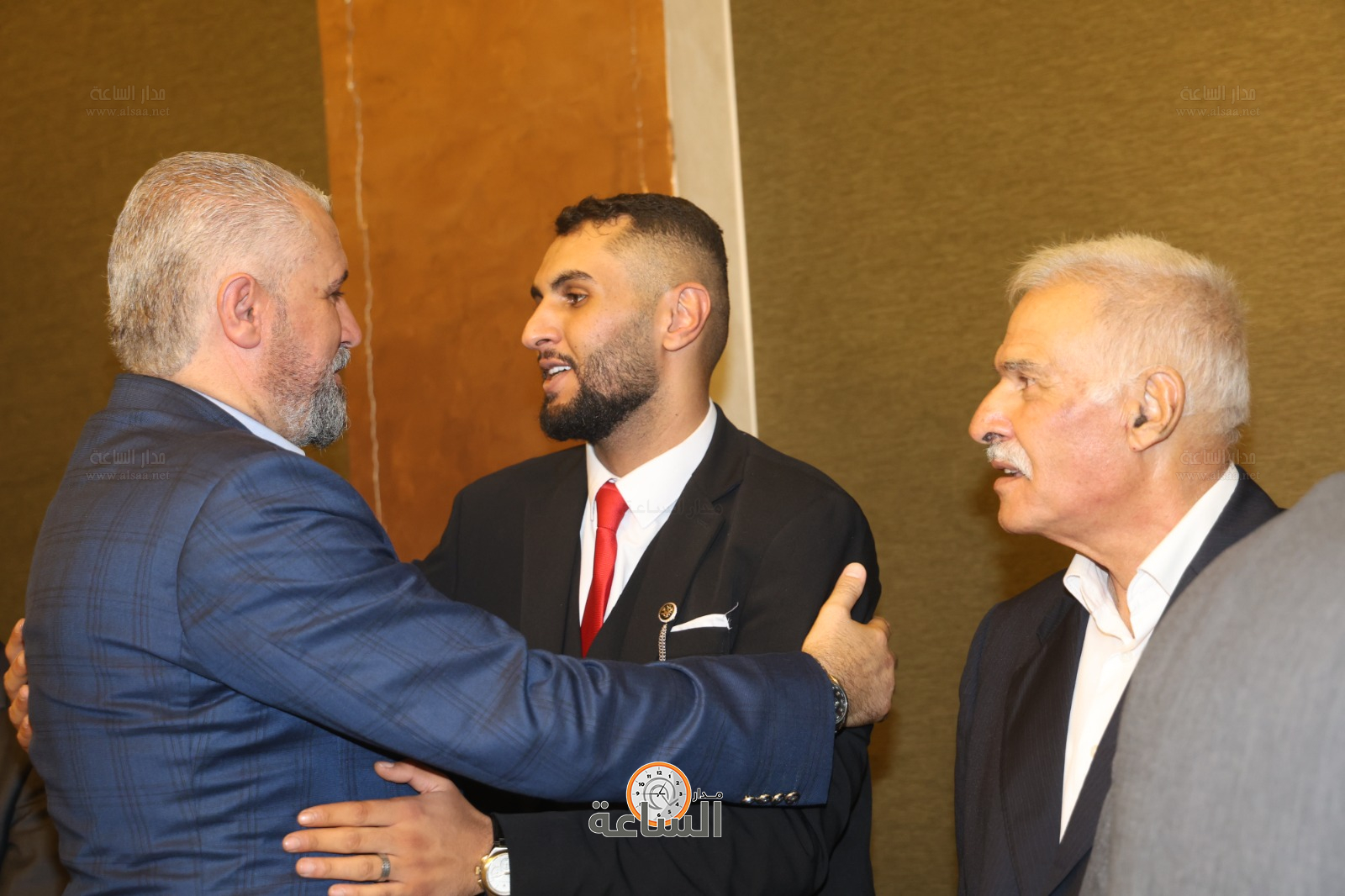 Madar Al-Saa Images 0.4812463088224861