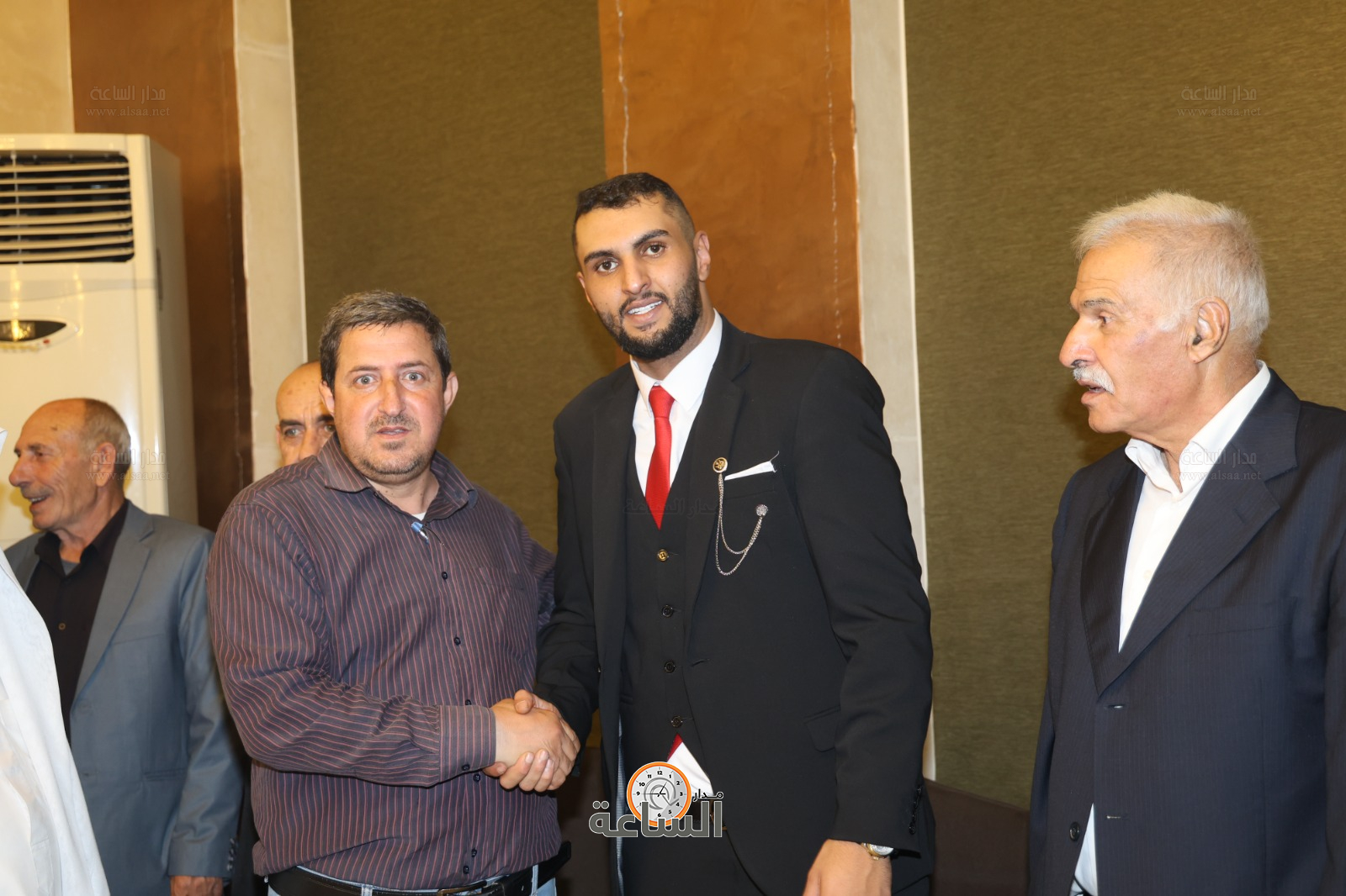 Madar Al-Saa Images 0.8910640479415582