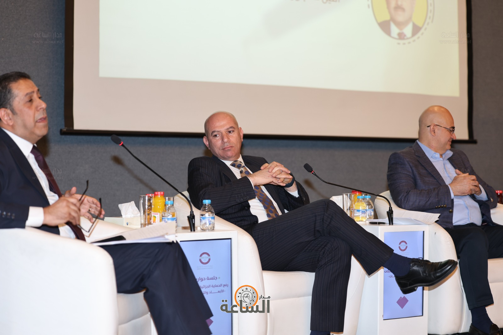 Madar Al-Saa Images 0.8650623107498691