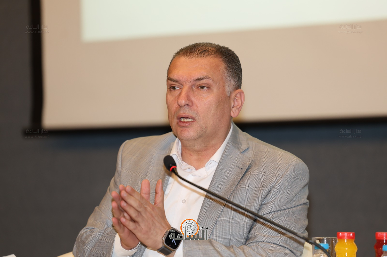 Madar Al-Saa Images 0.05786419682812782