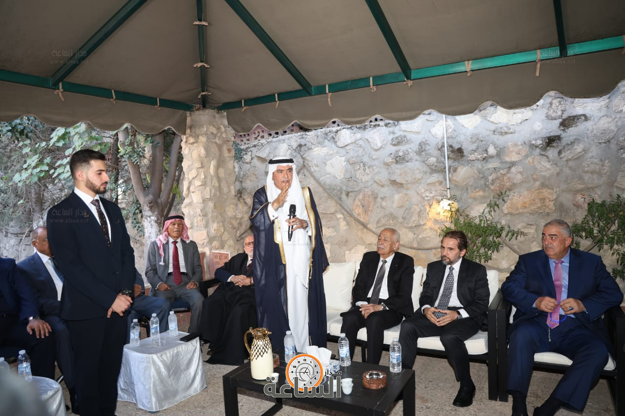 Madar Al-Saa Images 0.48097943112348696