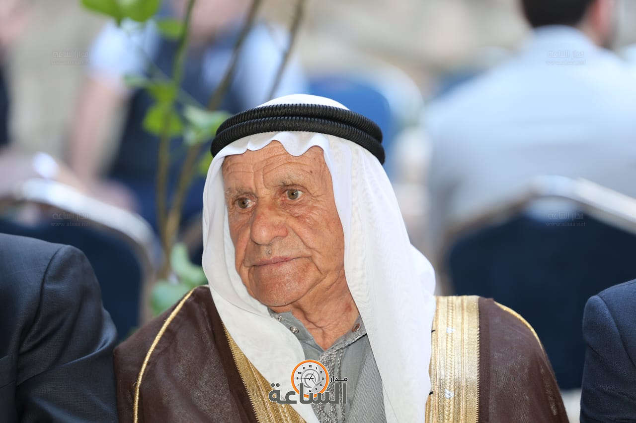 Madar Al-Saa Images 0.3733344254440186