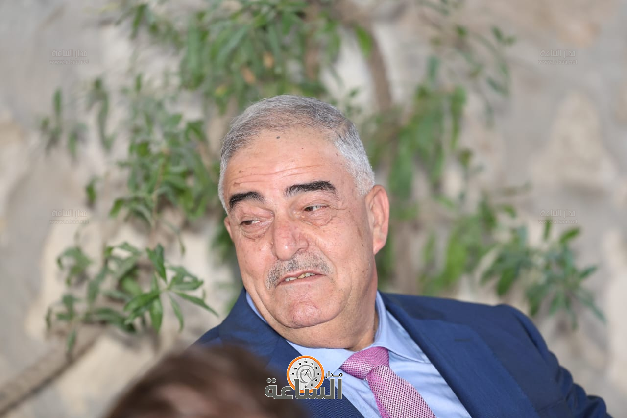 Madar Al-Saa Images 0.609468450956088