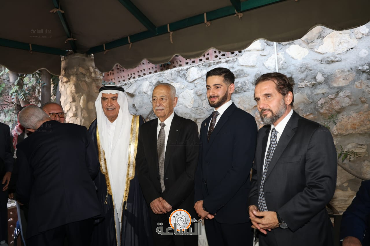 Madar Al-Saa Images 0.332412934508739