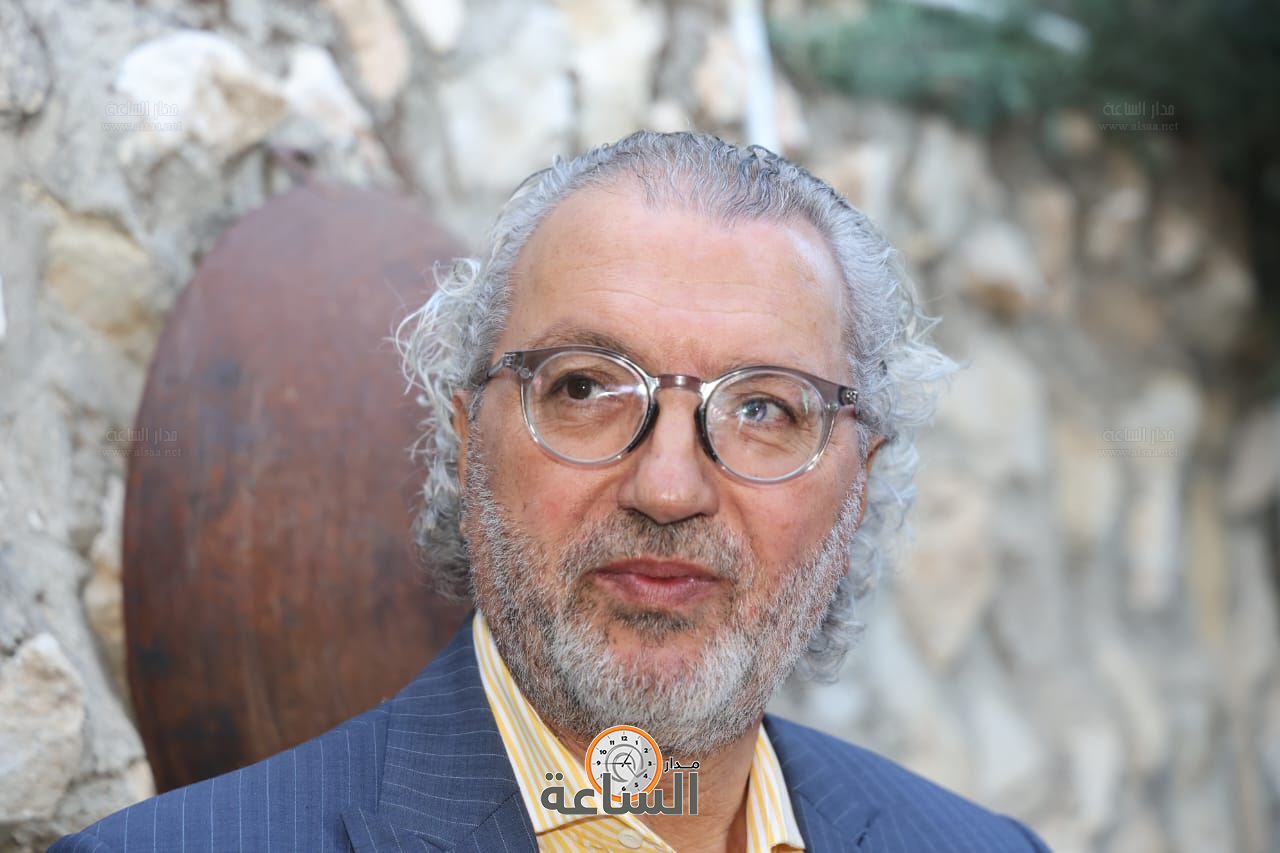 Madar Al-Saa Images 0.4938632999764665