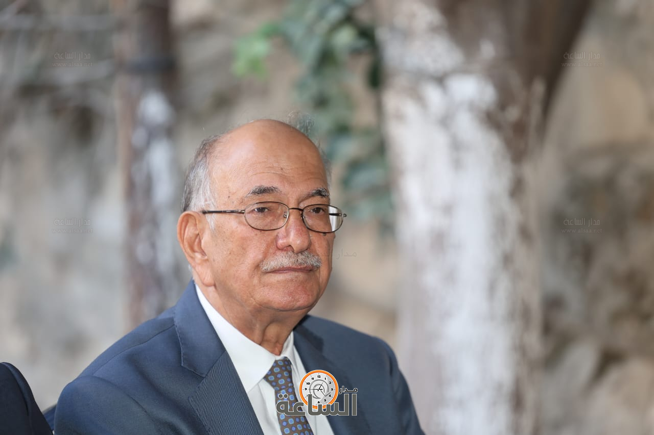 Madar Al-Saa Images 0.15725250189862017