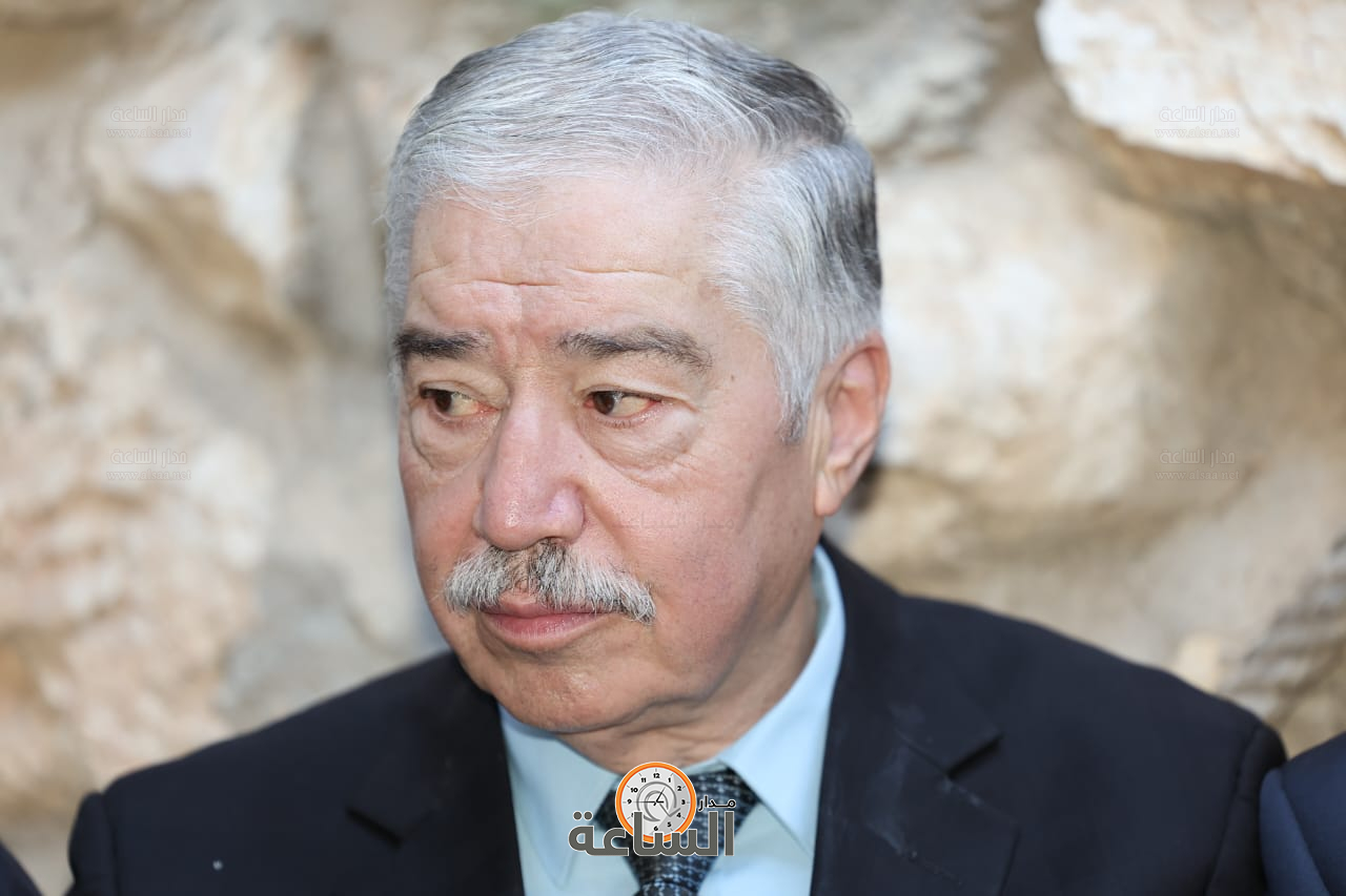 Madar Al-Saa Images 0.9877945684553612