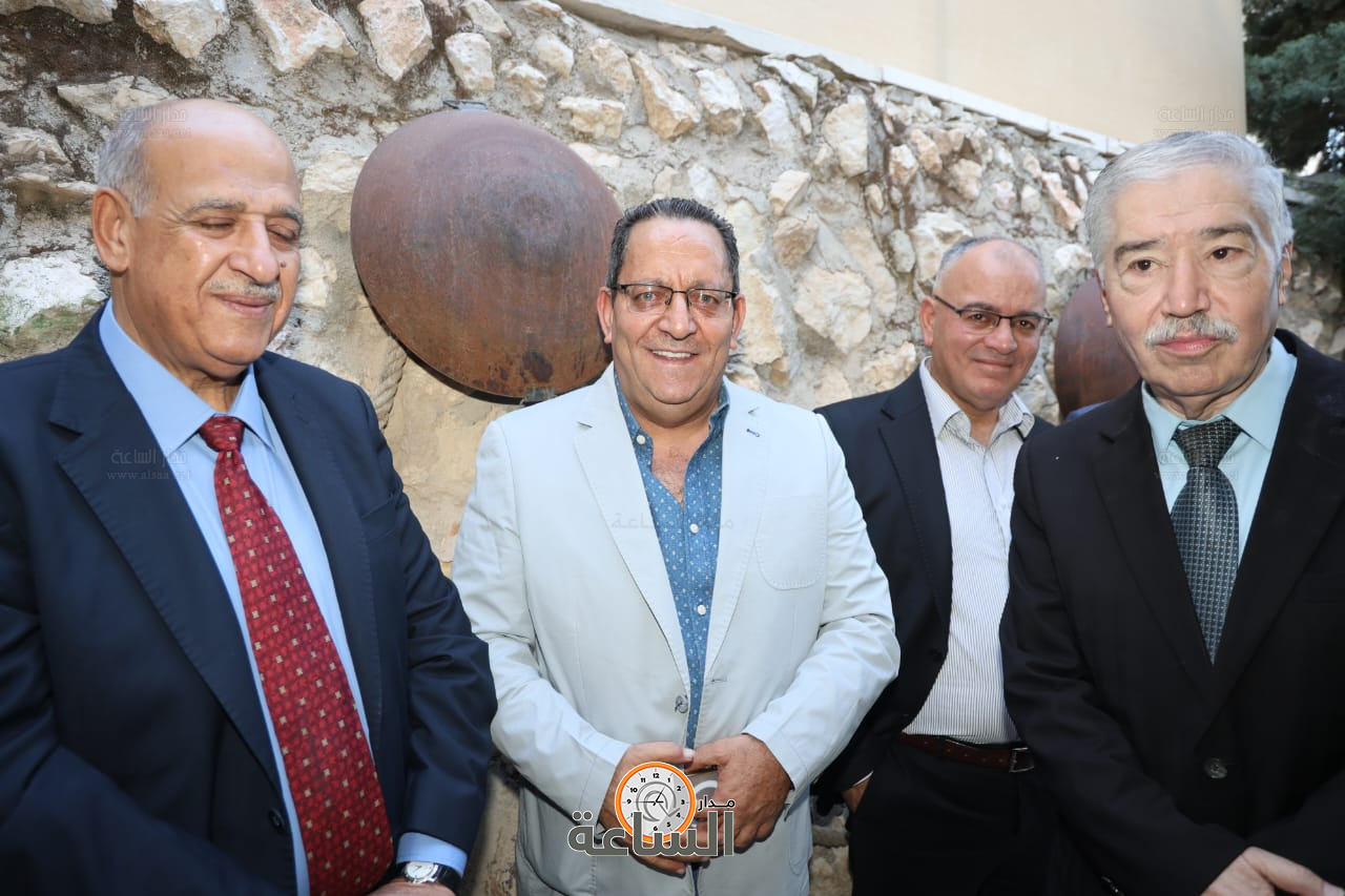 Madar Al-Saa Images 0.12656489416445404