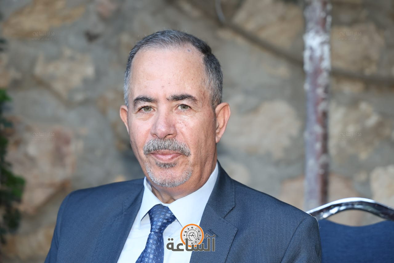 Madar Al-Saa Images 0.9520346485059189