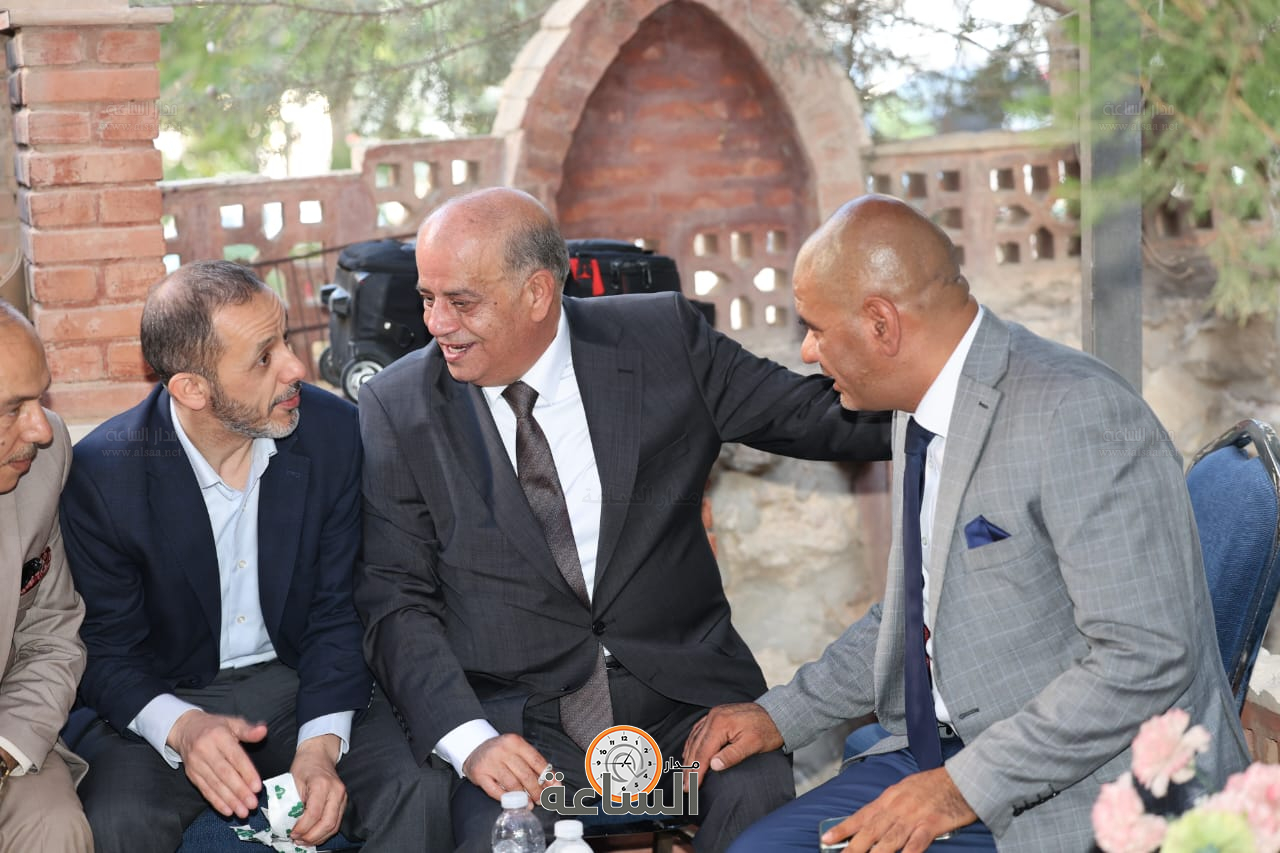 Madar Al-Saa Images 0.9227760250956539