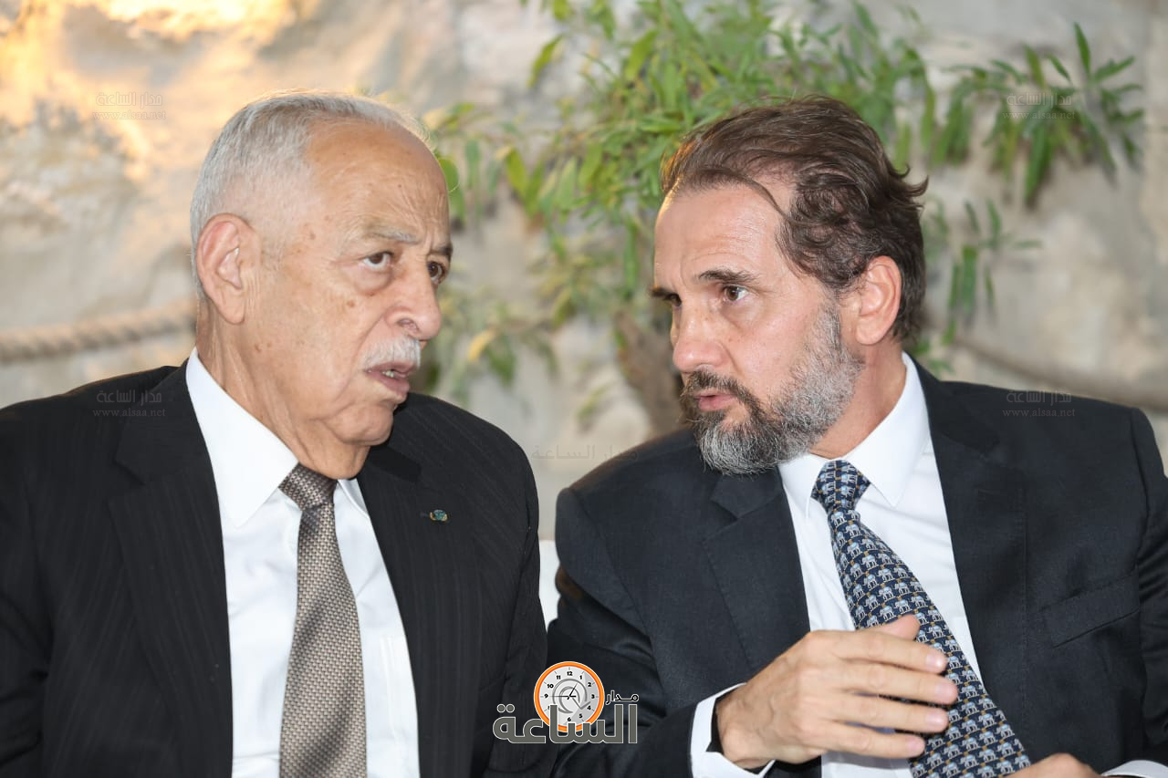 Madar Al-Saa Images 0.4428329065354336