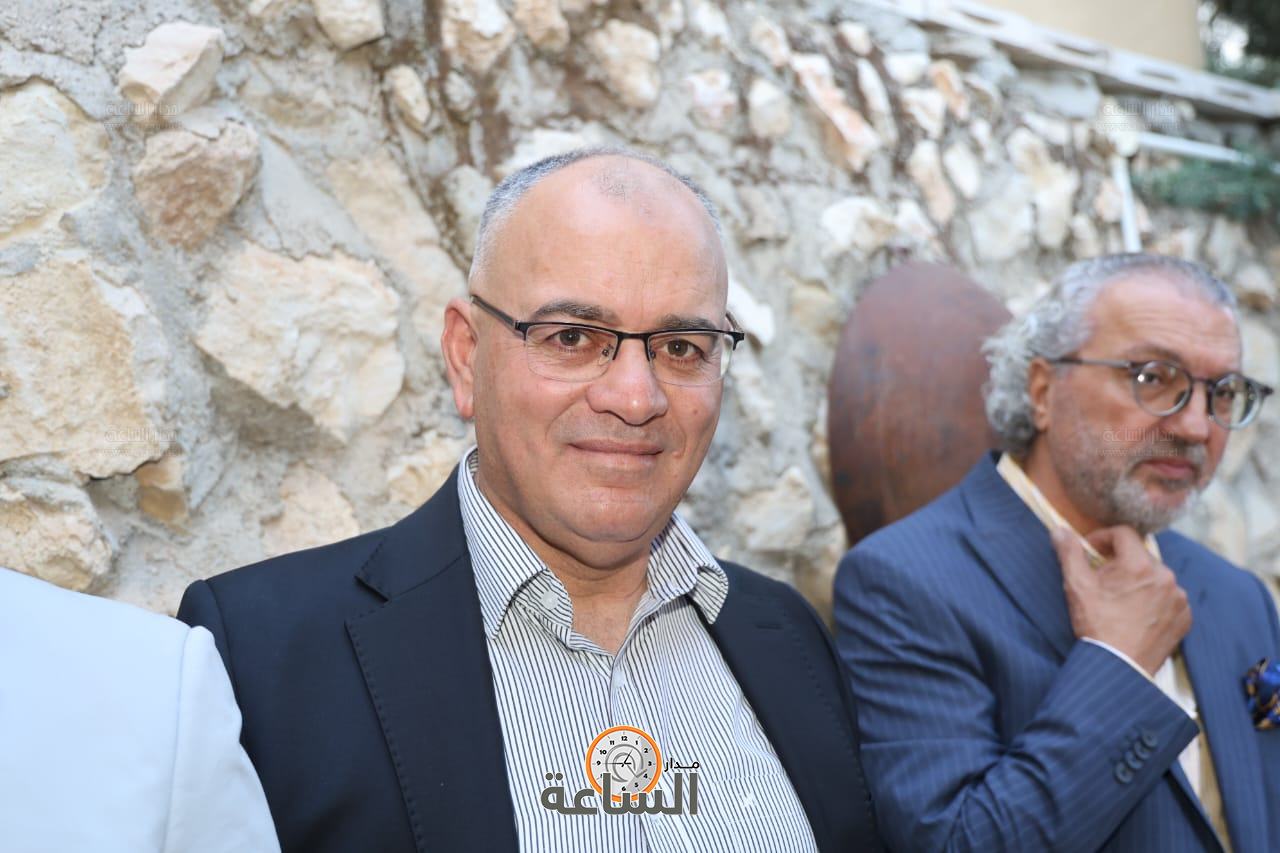 Madar Al-Saa Images 0.4228280165651168