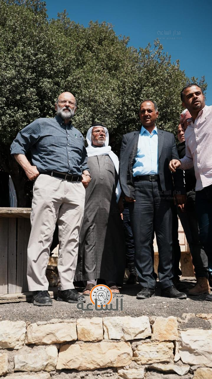 Madar Al-Saa Images 0.12893000185783154