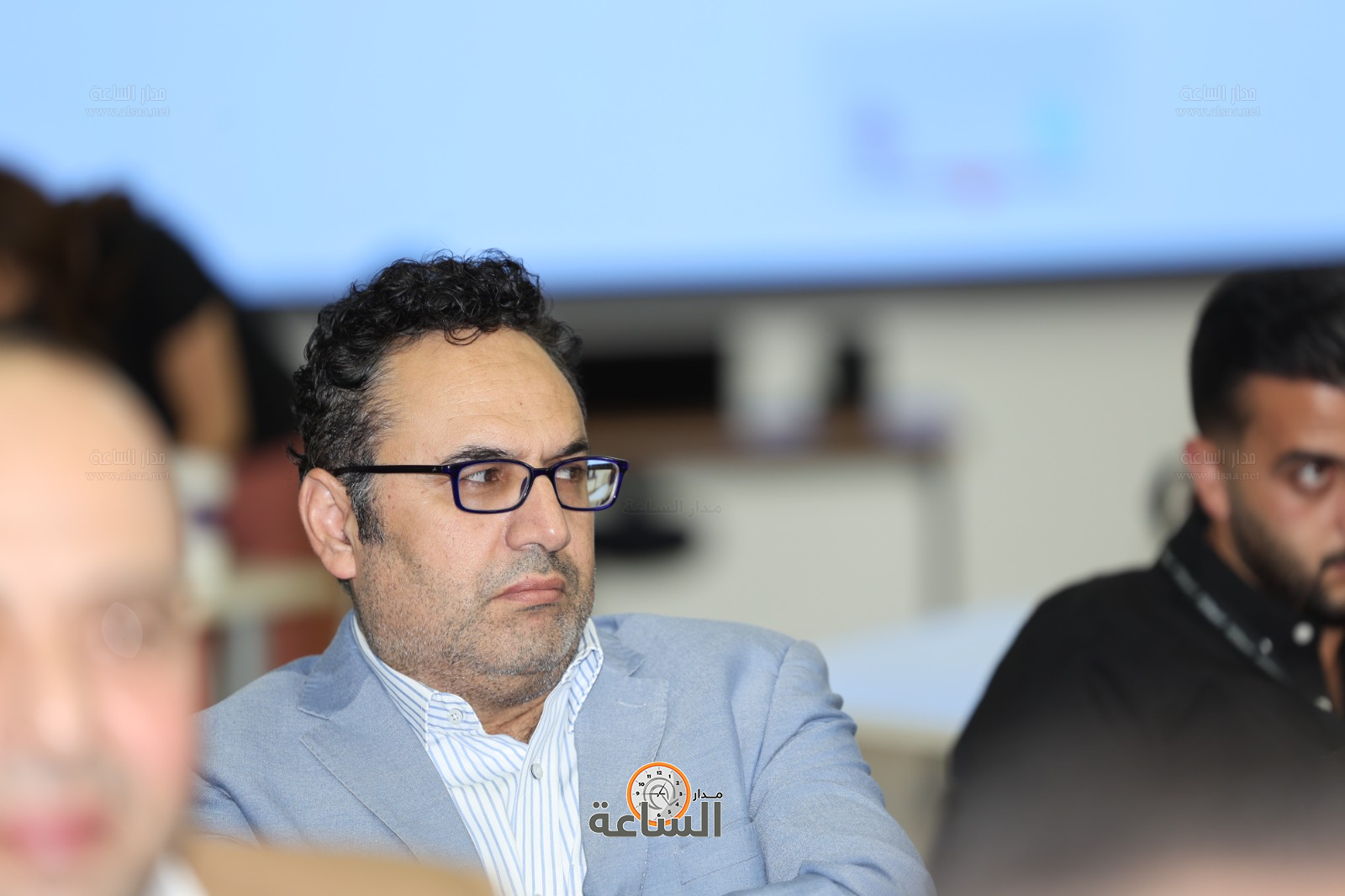 Madar Al-Saa Images 0.927397245980467