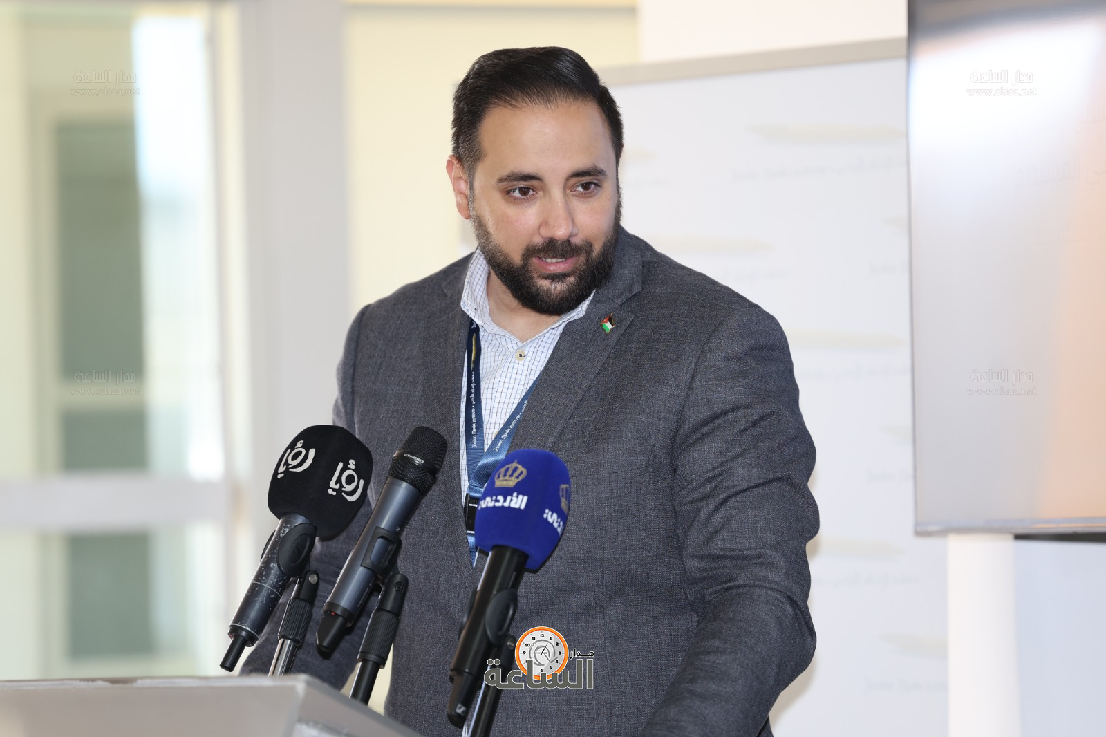 Madar Al-Saa Images 0.41126753547835093