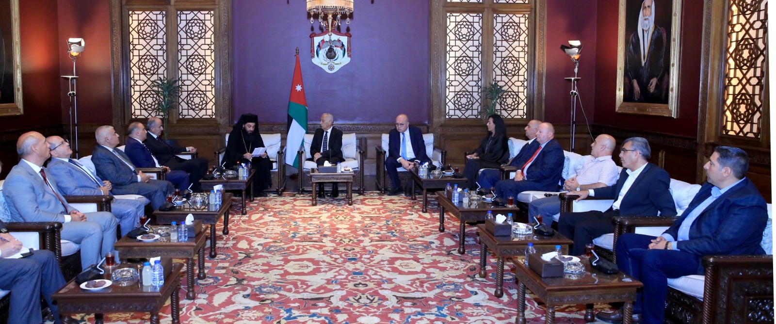 Madar Al-Saa Images 0.5873419820630175