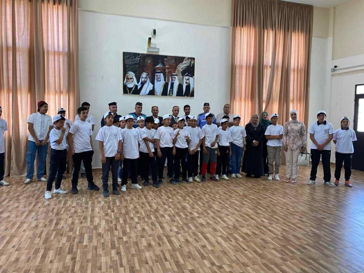 Madar Al-Saa Images 0.8728431133410469