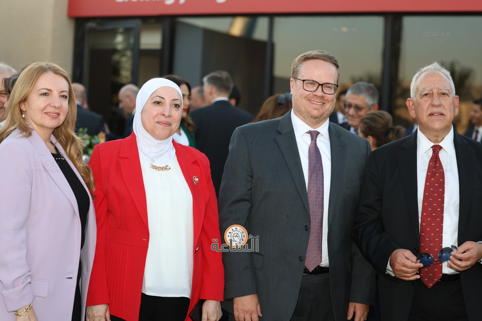 Madar Al-Saa Images 0.9783065117786264