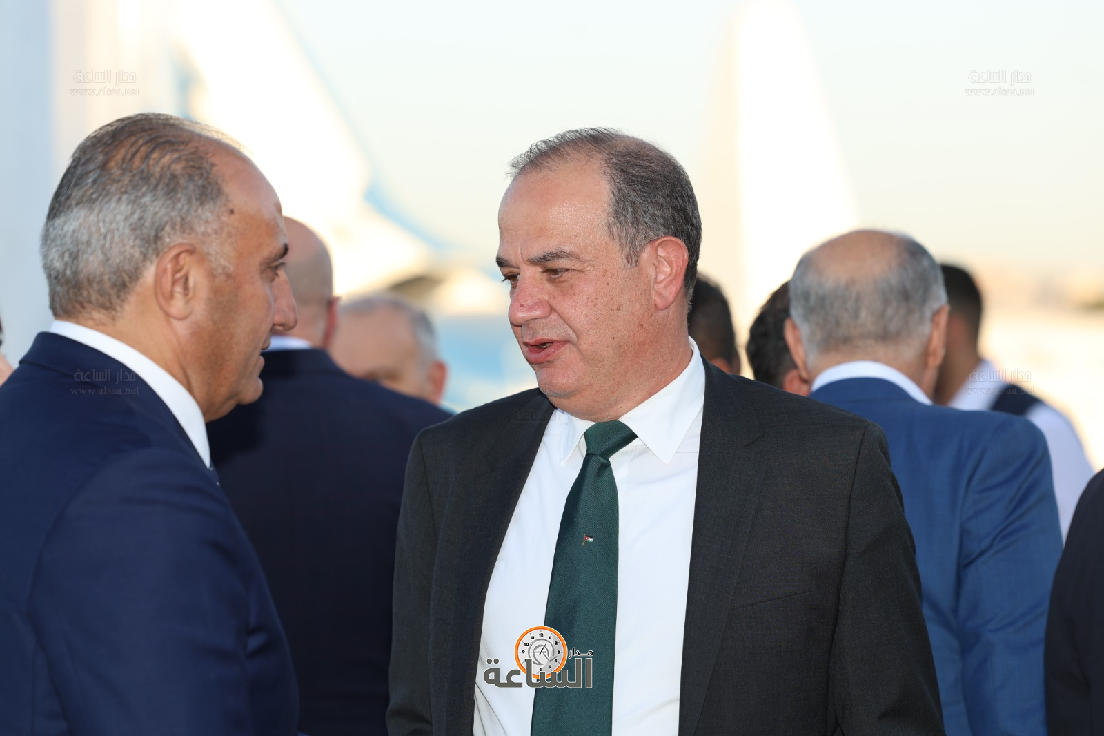 Madar Al-Saa Images 0.6300819144777234