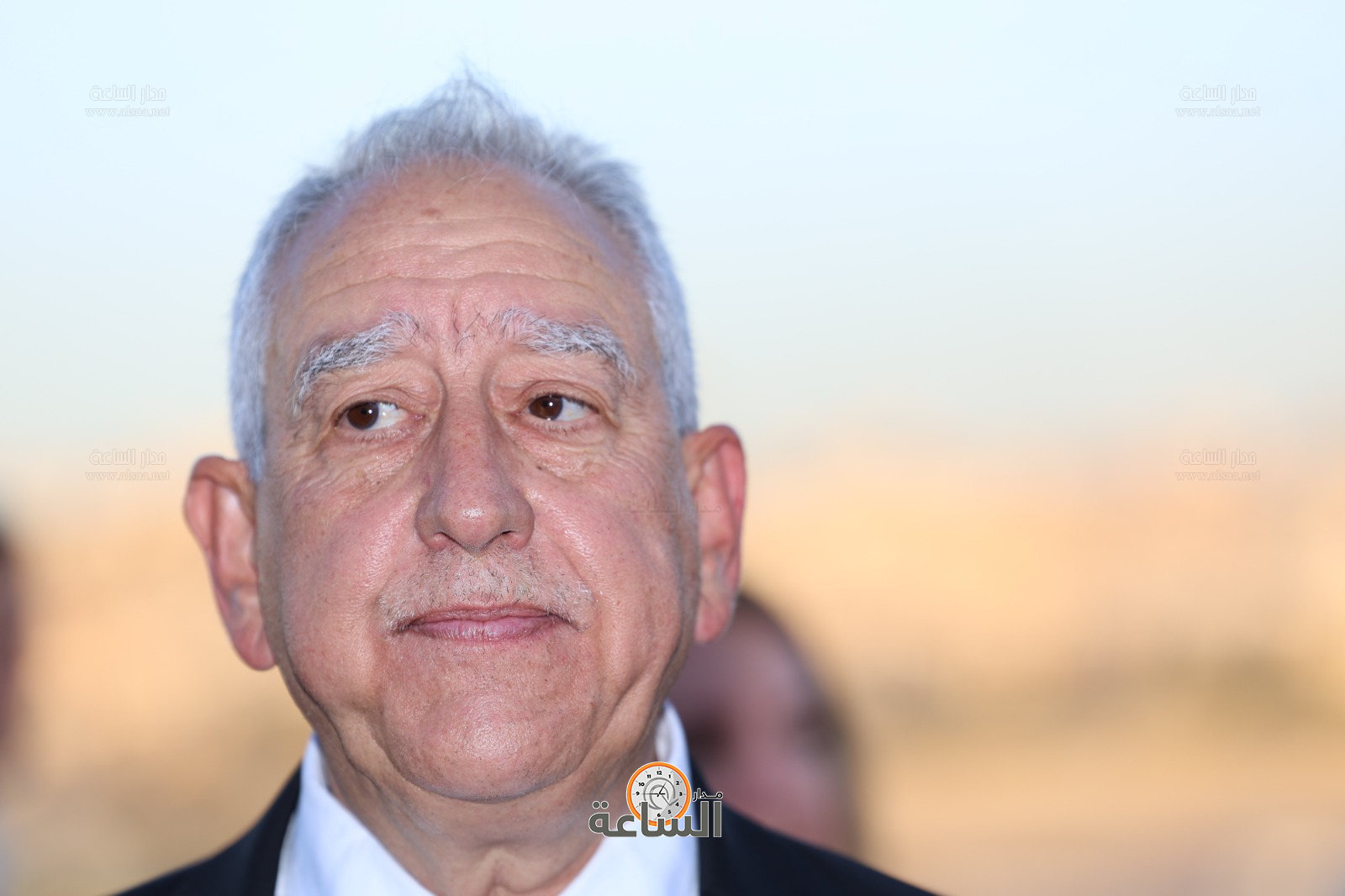 Madar Al-Saa Images 0.04960914381866899