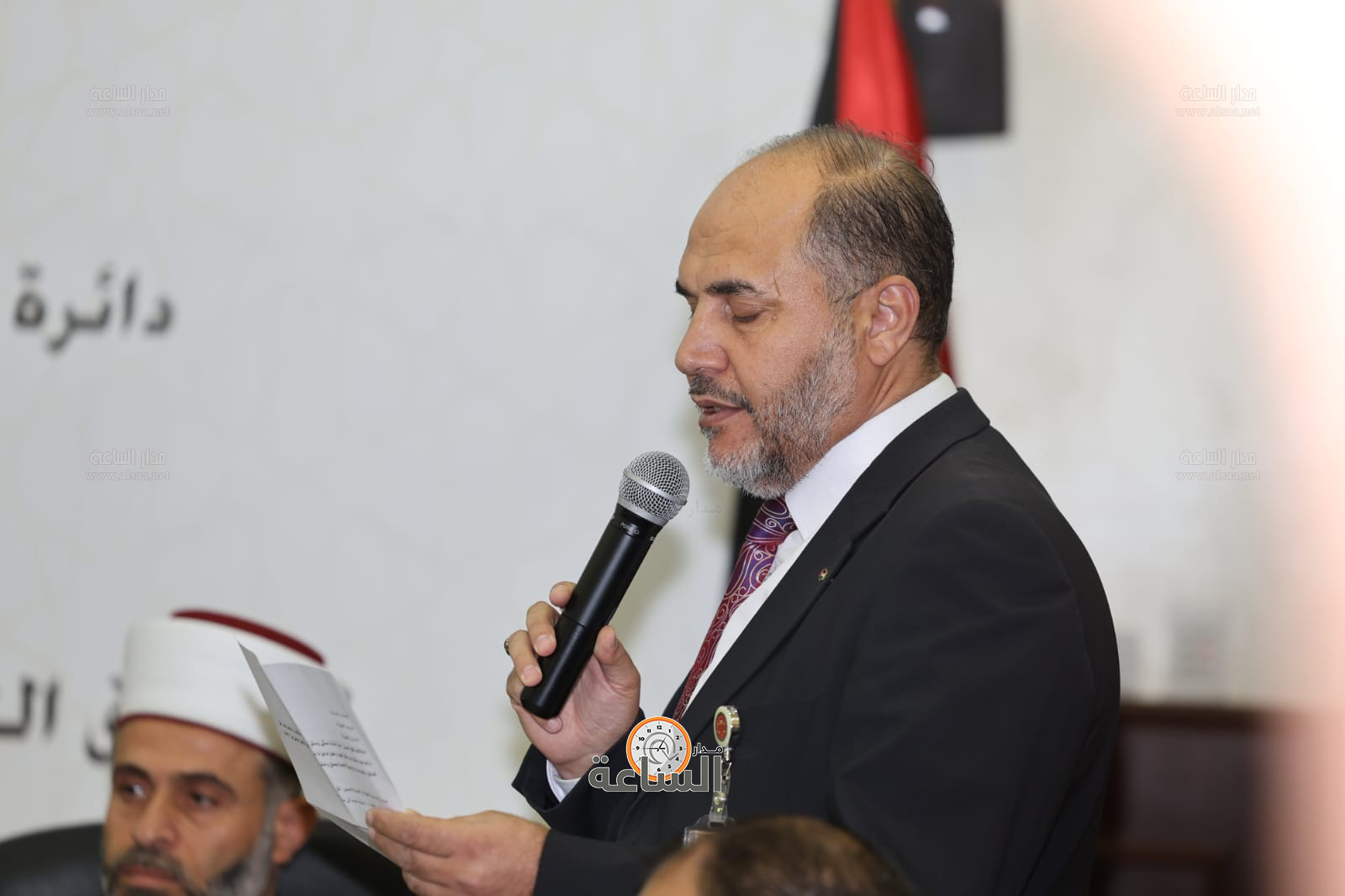 Madar Al-Saa Images 0.7707751778604851