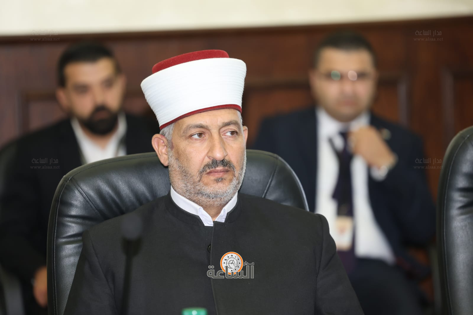 Madar Al-Saa Images 0.45904871071167364