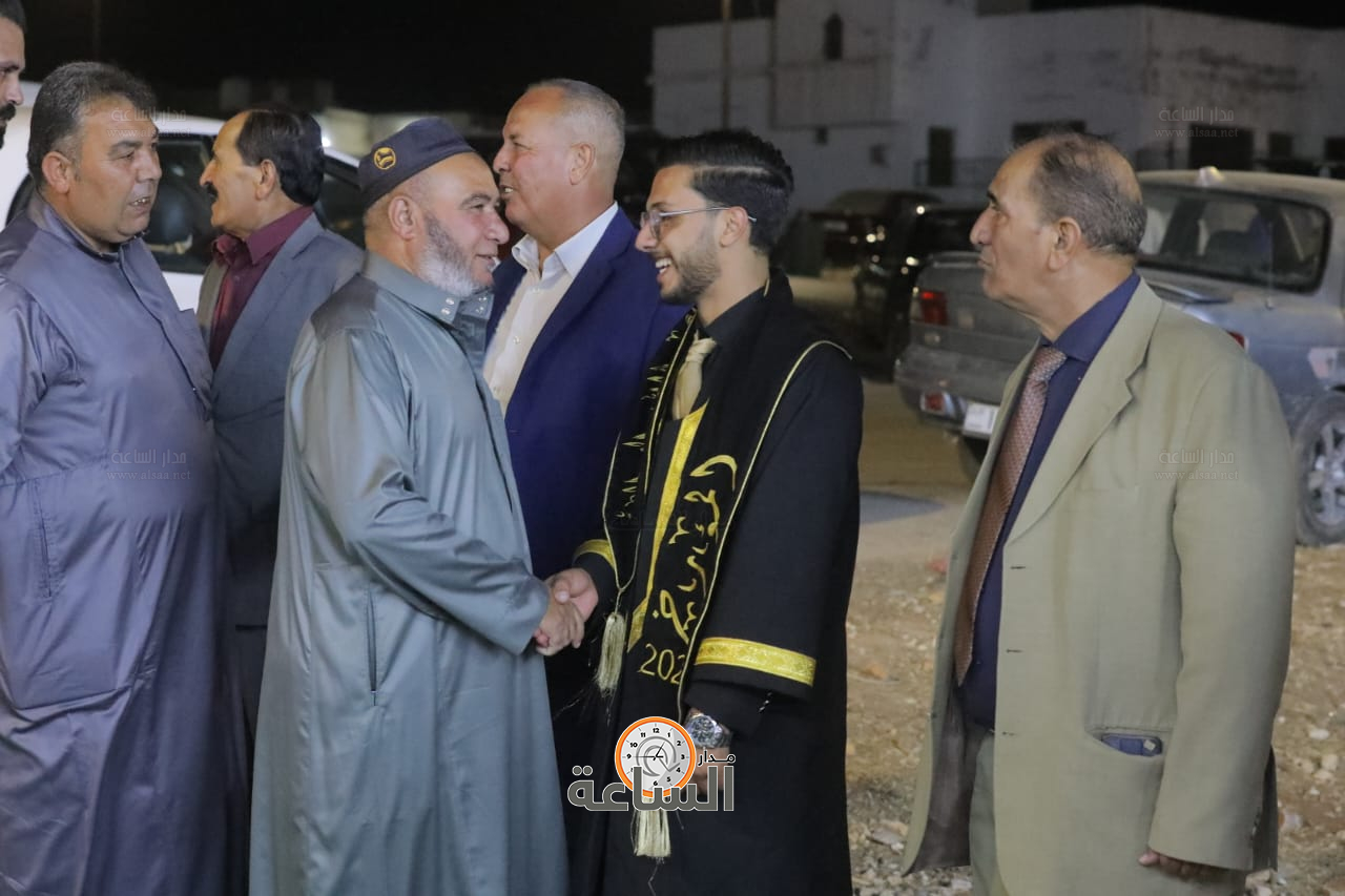 Madar Al-Saa Images 0.380978609477889