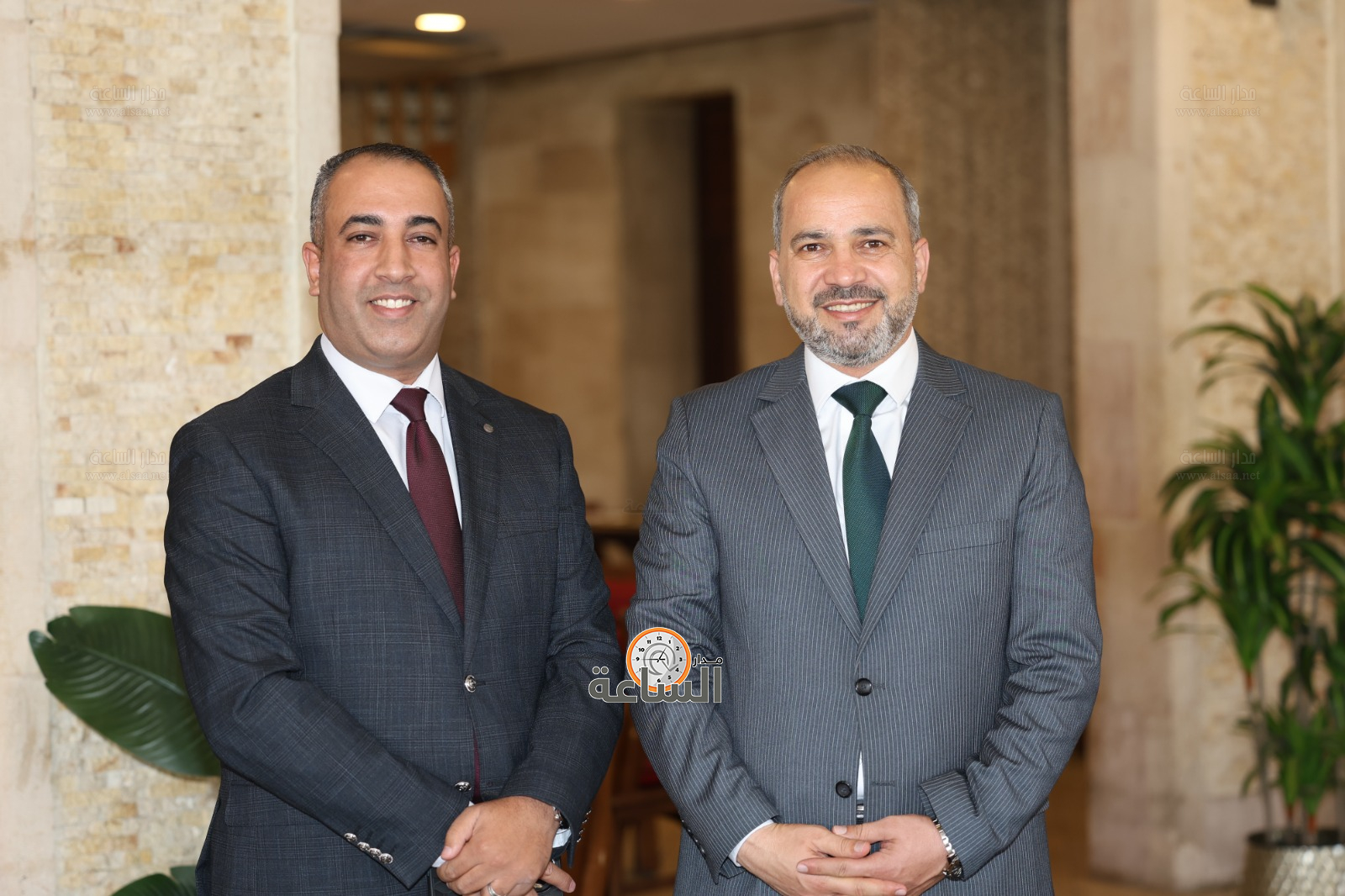 Madar Al-Saa Images 0.8362458341727361